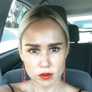 Meet your Posher, Paige